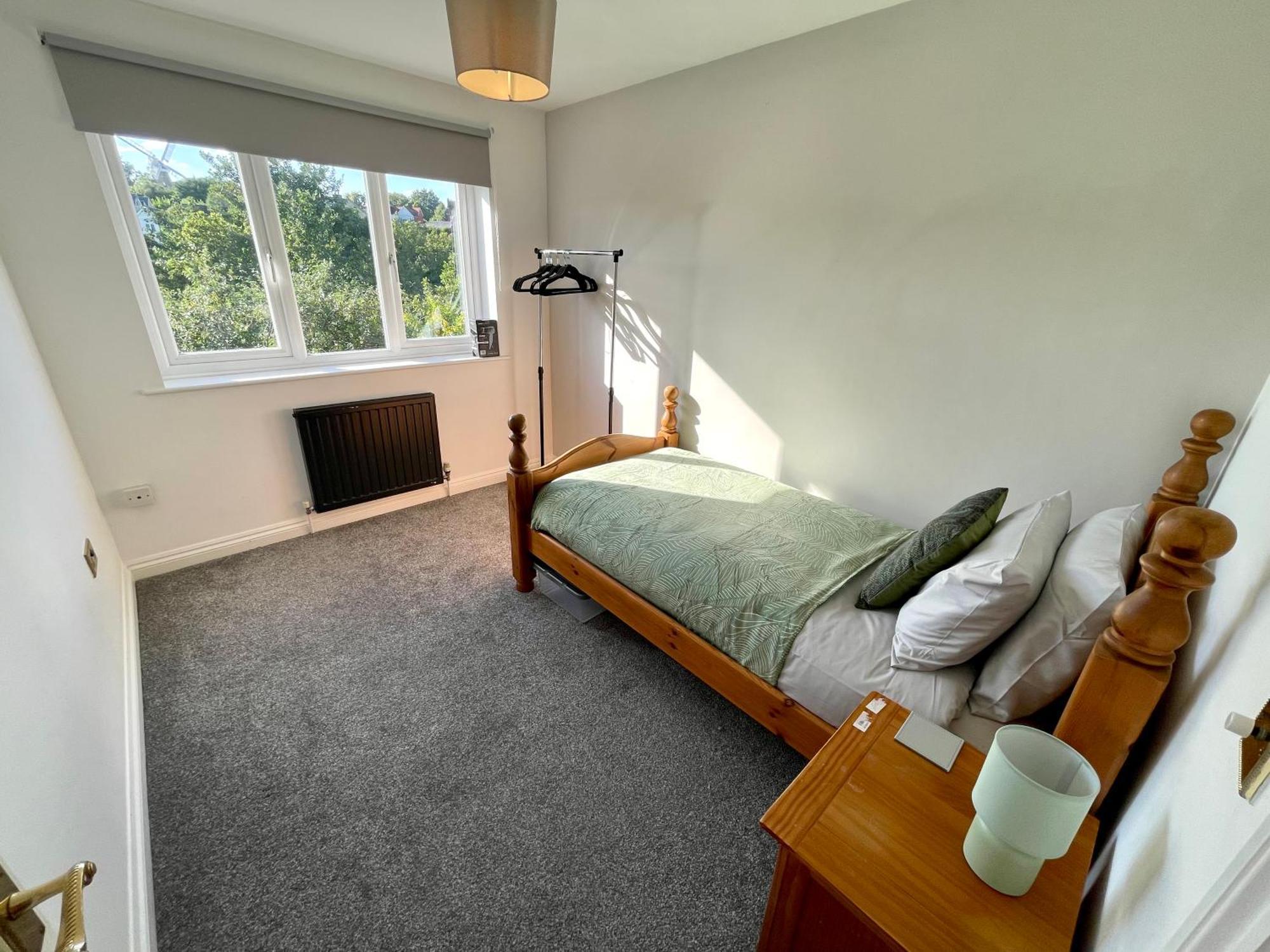 Large 5 Bed Detached House Near Stansted Airport With Parking For 2 Vehicles! Stansted Stays Stansted Mountfitchet Exterior photo